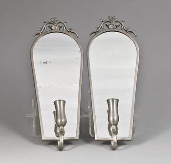 LAMPETTER, ett par, Firma Svenskt Tenn, 1930, stämpelmärkt med änglamärket Svenskt Tenn D8
