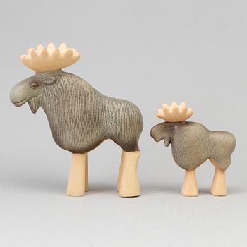 LISA LARSON, a pair of 'Älg' stoneware figurines from Gustavsberg.