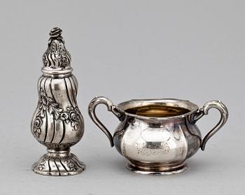 SOCKERRUSKA SAMT SOCKERSKÅL, silver, bl.a. Finland, tot 232,5 g.
