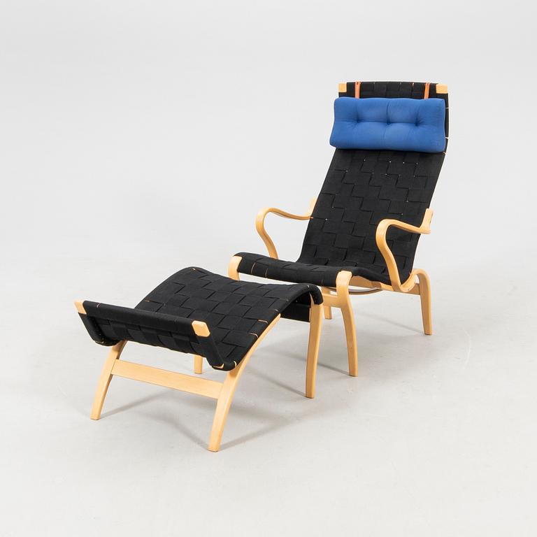 Bruno Mathsson, armchair with footstool "Pernilla" DUX 2000.