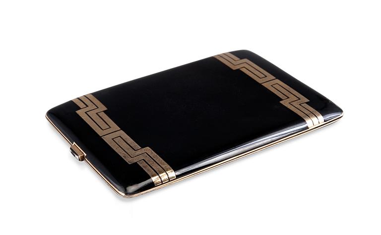 A CIGARETTE CASE IN ART DECO STYLE.