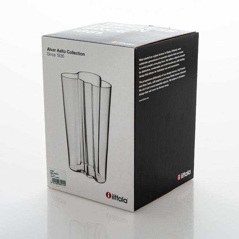 Alvar Aalto, maljakko, 201, 'Aavikko', merkitty Iittala.
