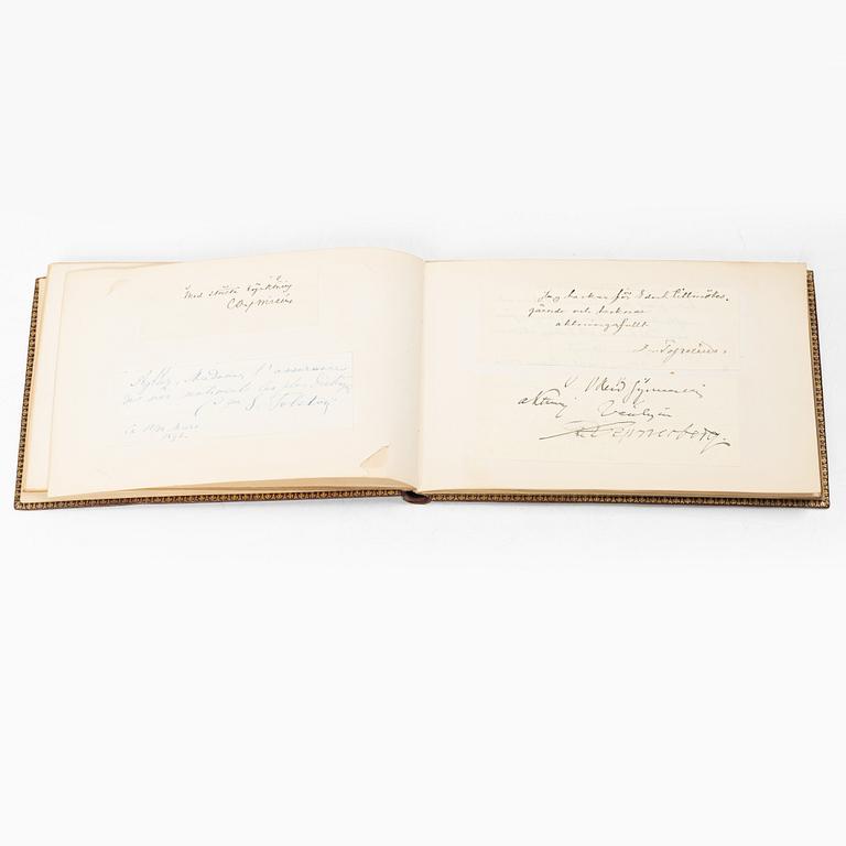 Album with among other things 16 pieces of watercolours and drawings by Swedish artists.