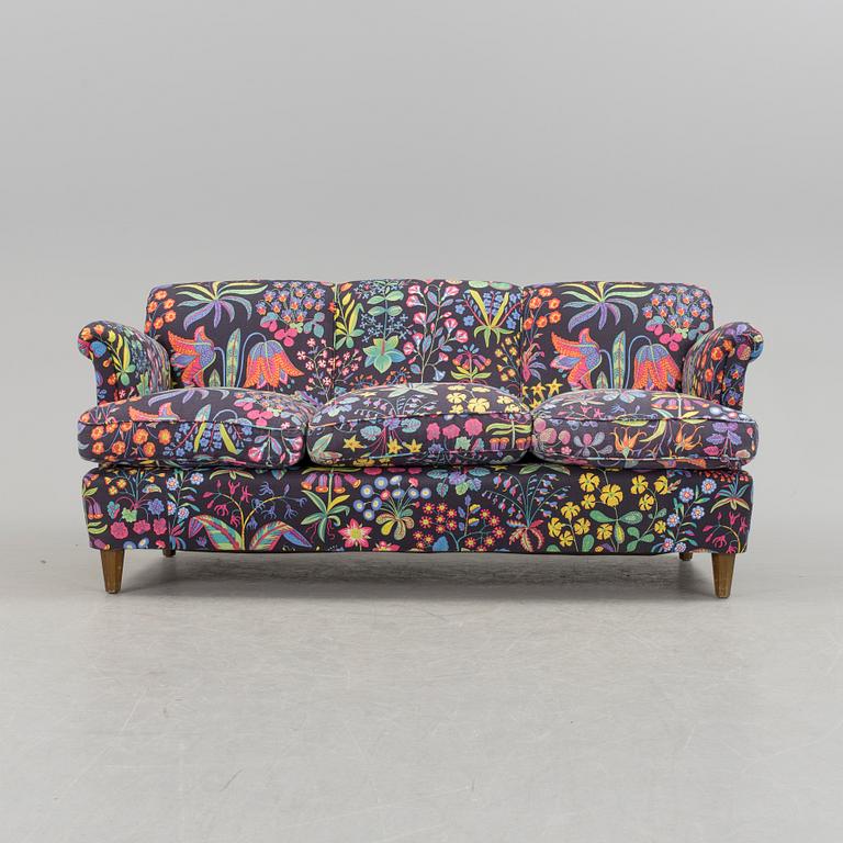 JOSEF FRANK, soffa, Firma Svenskt tenn, modell 703.