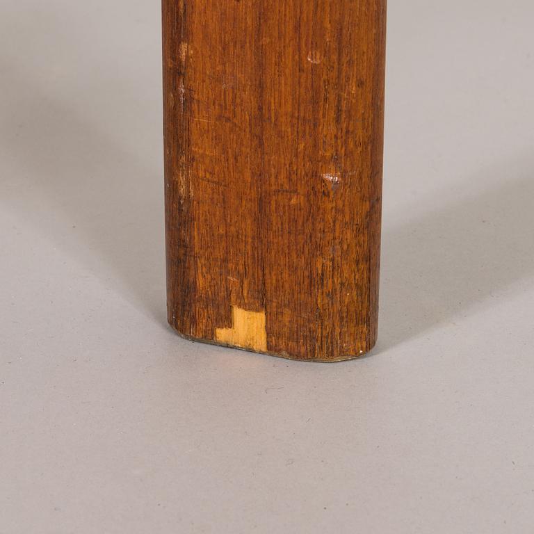 Alvar Aalto, a 1960s 'H91' dining table for O.Y. Huonekalu- ja Rakennustyötehdas A.B.