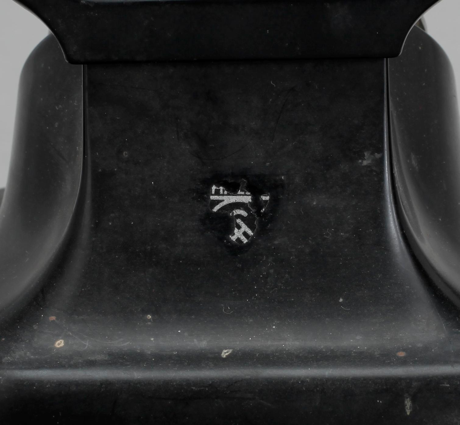 TELEFONER, 2 stycken, Siemens, 1900-tal.