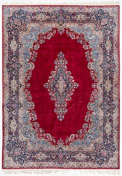 Kirman, salon carpet, approx. 420 x 300 cm.