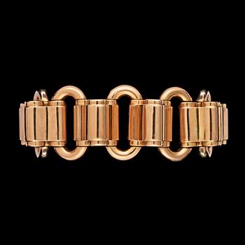 A gold bracelet, weight 83 g.