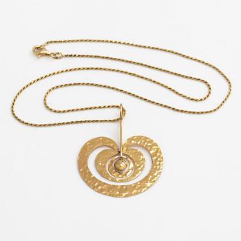 Tapio Wirkkala, pendant, "Apple", 18K gold.