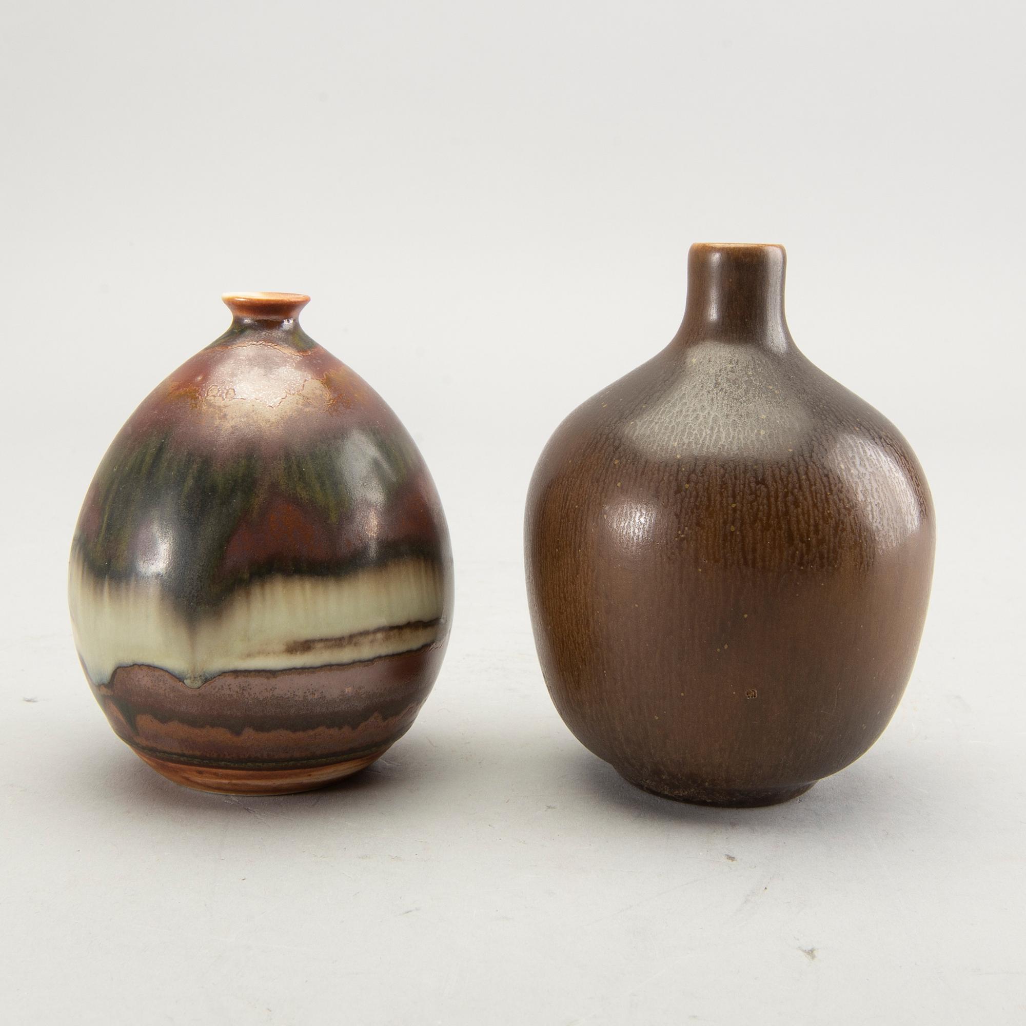 A set of six vases and a dish, by different makers, Höganäs and Vallåkra.