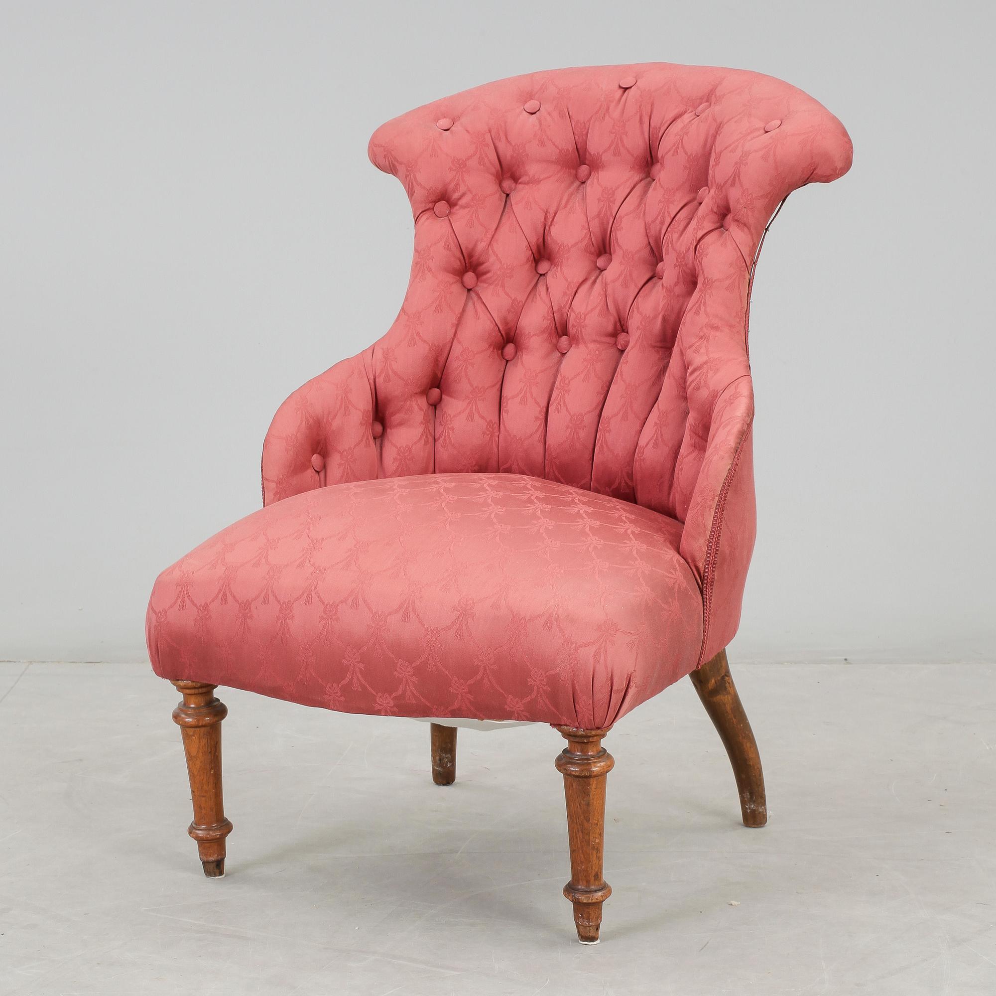 FÅTÖLJ, s.k. Emmafåtölj, nyrokoko, 1800-talets slut.