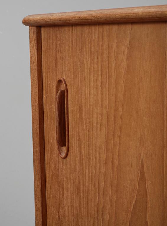 SIDEBOARD, Nils Jonsson, Troeds, 1900-talets andra hälft.