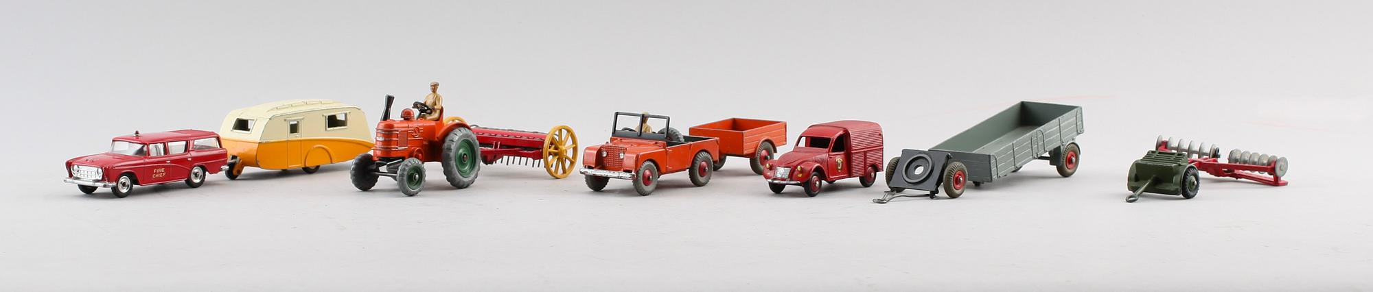 LEKSAKSBILAR, Dinky Toys, 1900-talets mitt.