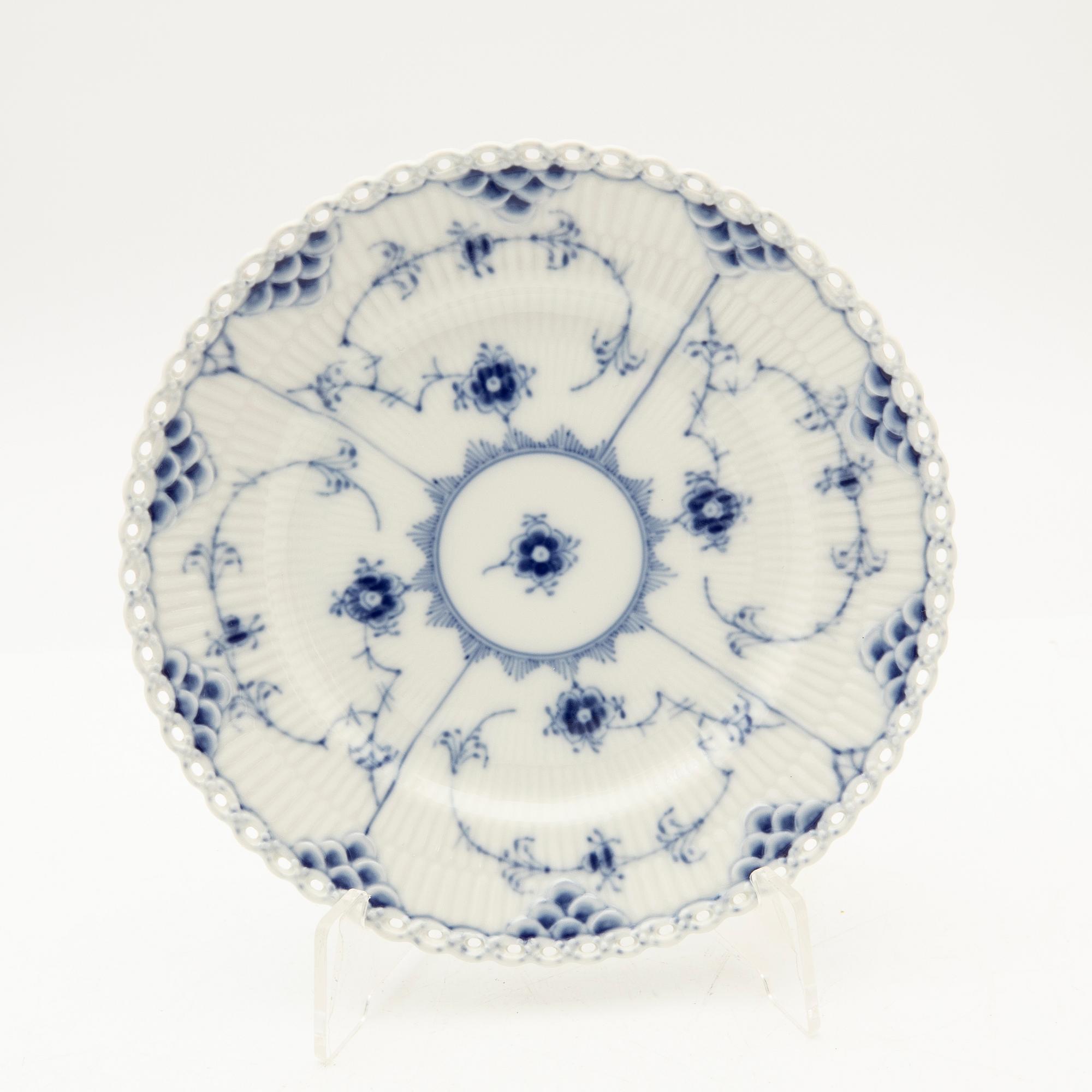 Royal Copenhagen, coffee service, 27 pieces, porcelain, "Blue Fluted", Denmark.
