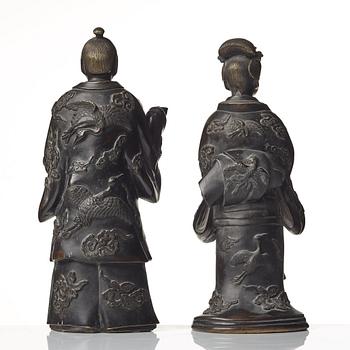 Two standing Japanese bronze sculptures of a Samurai and Bijin, Edo period (1603-1868).