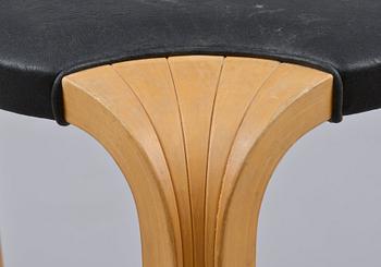 Alvar Aalto, AN X-LEG STOOL.