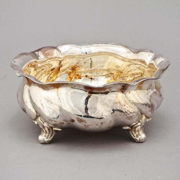 SKÅL, silver, svenska importstämplar, 1900-talets andra hälft. Vikt ca 598 g.