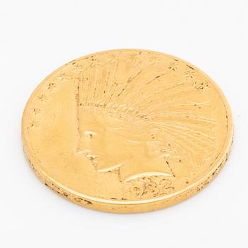 A 10 dollars Indian Head gold coin from USA 1910.