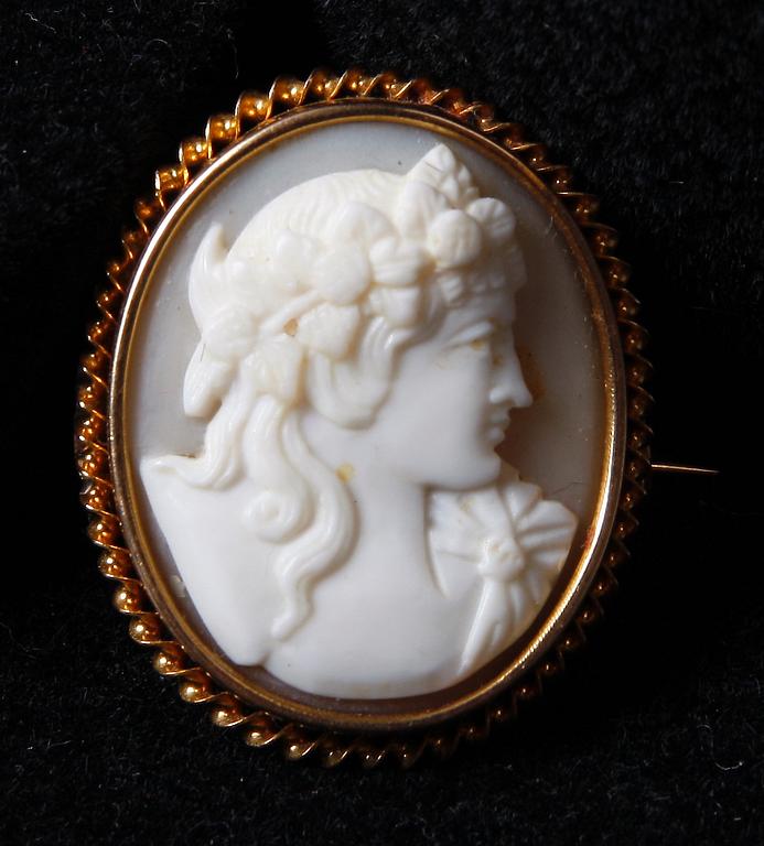 BROSCH, guld 18k med camé, 1900.