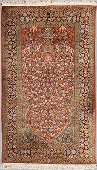 MATTA, isfahan, silke, 157x93 cm, 1900-talets andra hälft.