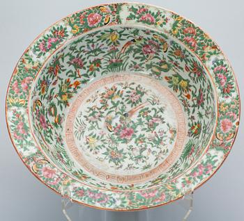 SKÅL, porslin, Kanton, Kina 1800-talets mitt.