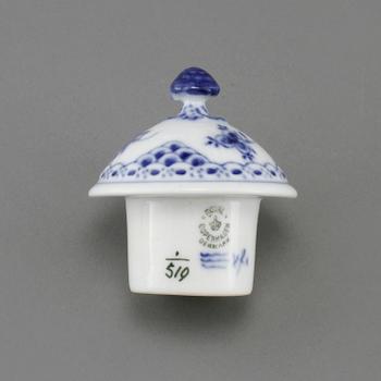 SERVISDELAR, 27 st, porslin, "Musselmalet", Royal Copenhagen, Danmark, 1900-talets andra hälft.