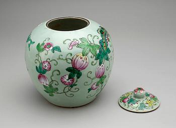 LOCKURNA, porslin, Kina, 1800-tal.