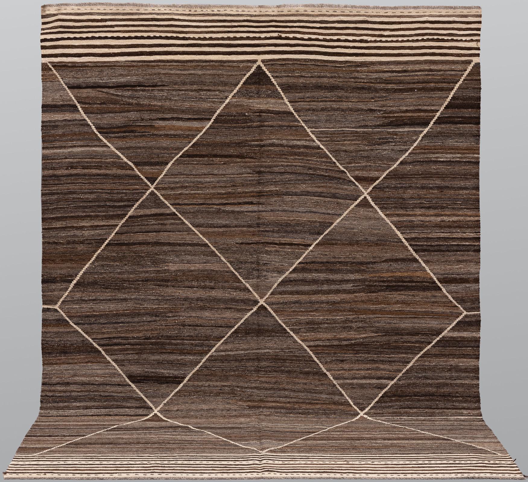 A Kilim carpet, Moroccan design, approx. 397 x 204 cm.