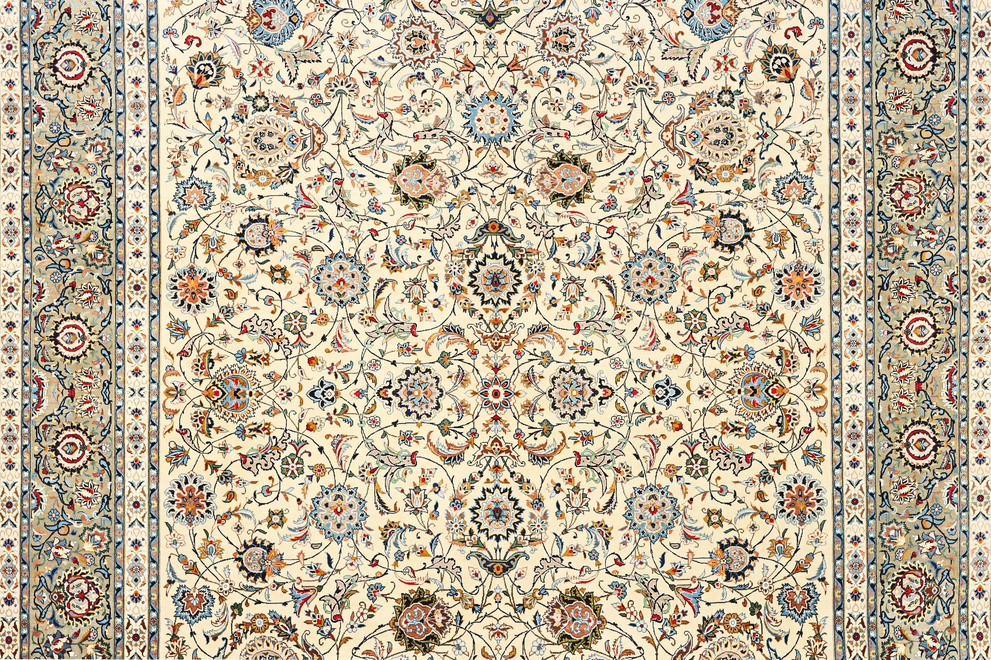 Matta, Keshan, signerad Isfahanian, ca 428 x 327 cm.