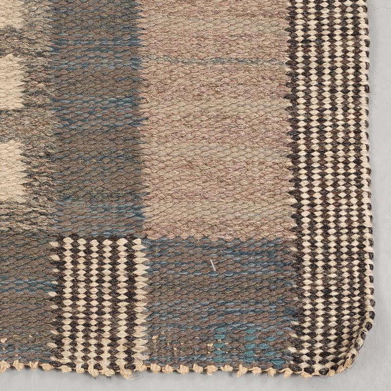 CARPET. Flat weave. 174 x 117,5 cm. Signed KLH IK.