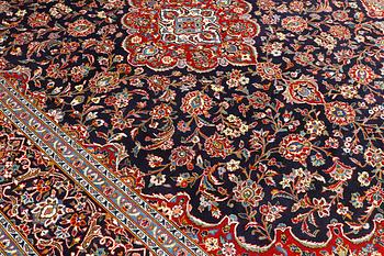 A carpet, Kashan, ca 424 x 304 cm.