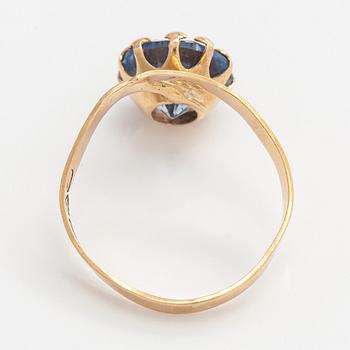 Sormus, viistehiottu topaasi, 14K kultaa, Salovaara, Turku 1976.