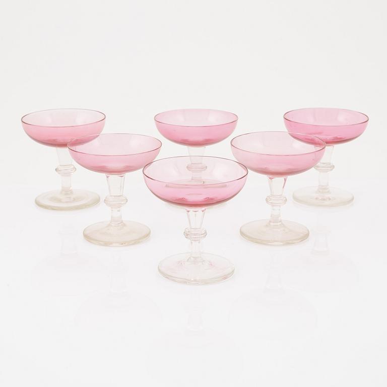 Champagnekupor, 6 st, 1900-tales första hälft.