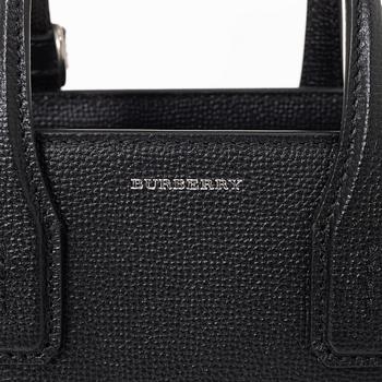 Burberry, väska, "The small banner".