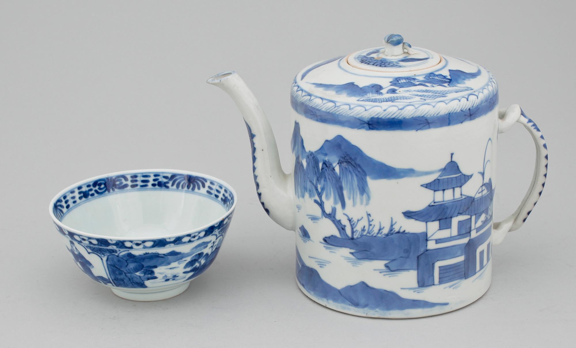 TEKANNA samt SKÅL, porslin, Kina, 1900-tal.