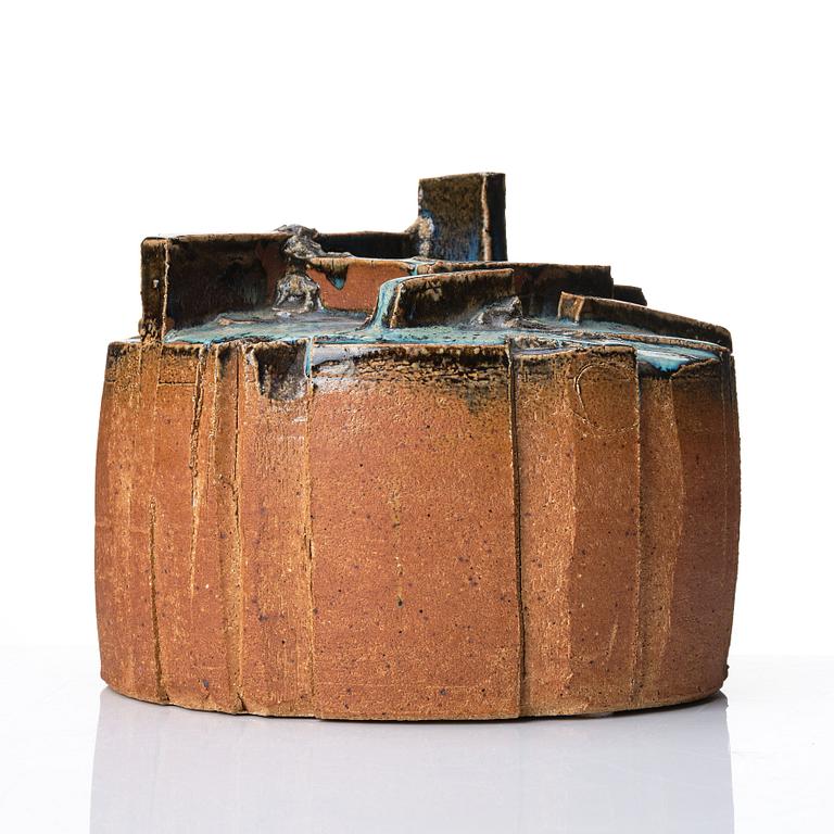 Erik Magnussen, attributed to, a stoneware vase, Bing & Grøndahl, Denmark early 1960s.