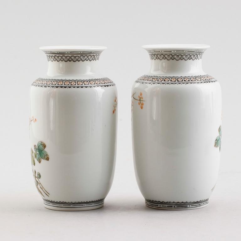 VASER, 1 par, porslin, Kina, 1900-/2000-tal.