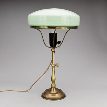 BORDSLAMPA, mässing, Strindbergsmodell, 1900-talets början.