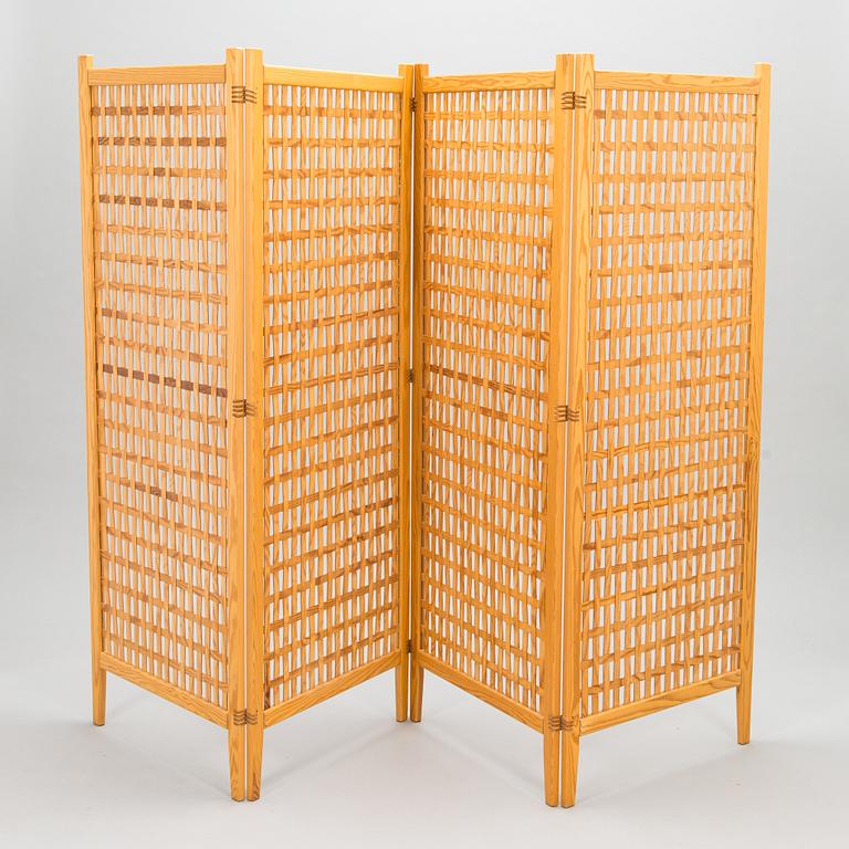 A mid-20th century 'Spåna' folding screen for Alberts Tibro.