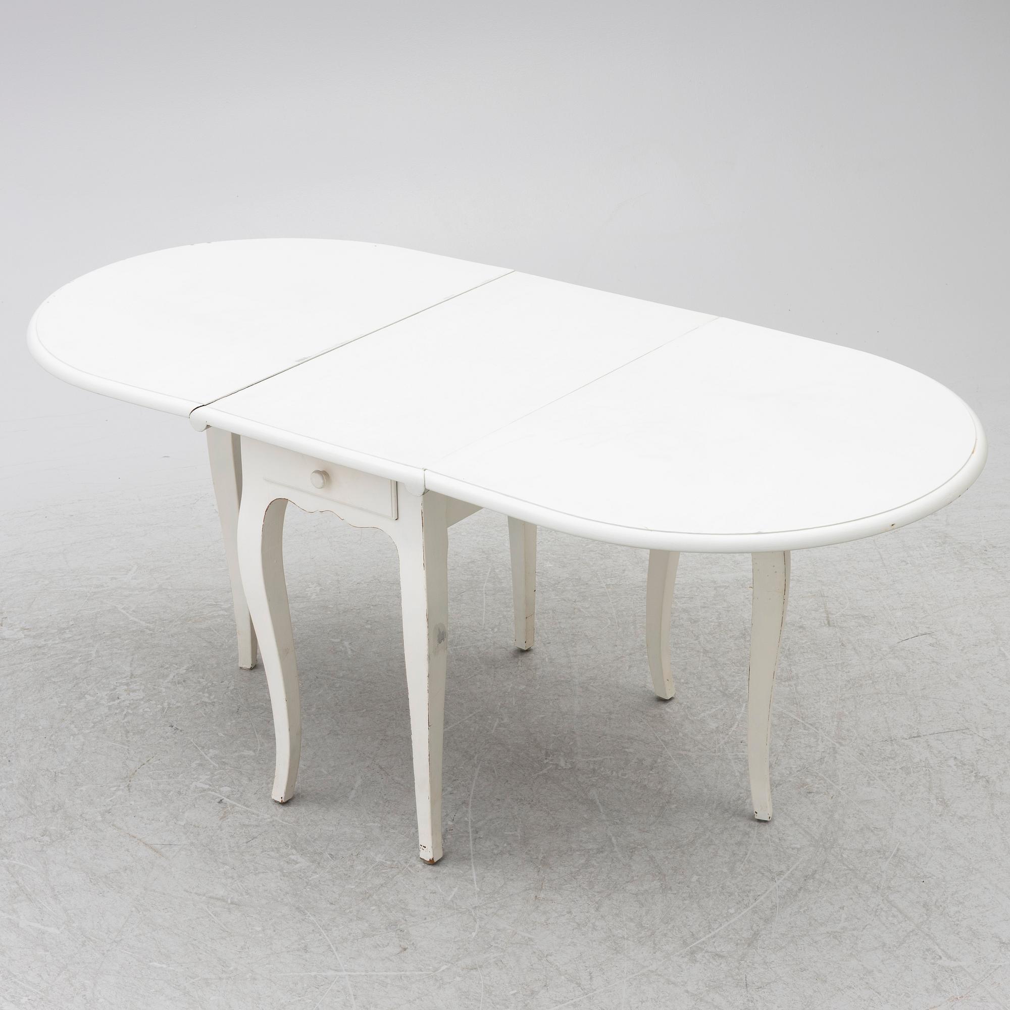 Drop-leaf table, Rococo style, second half of the 20th century.