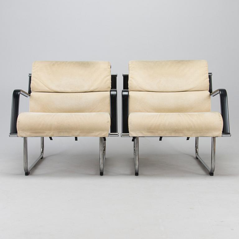 Yrjö Kukkapuro, a pair of late 20th century 'Remmi' armchairs for Avarte.