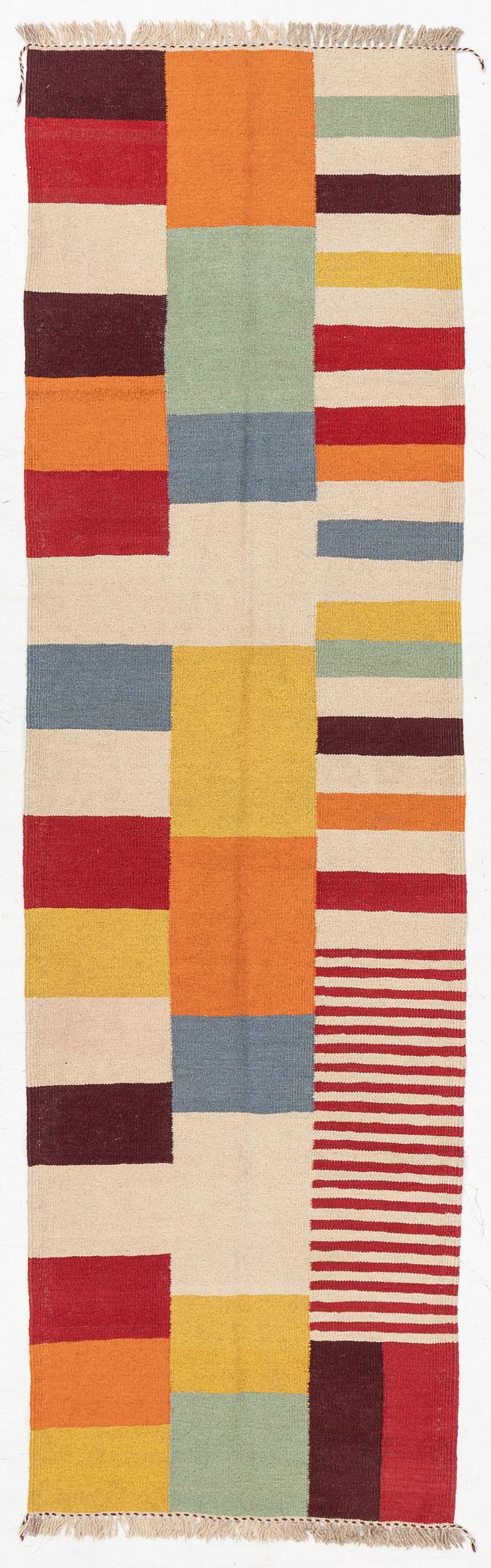 A Kelim runner caroet, 300 x 84 cm.