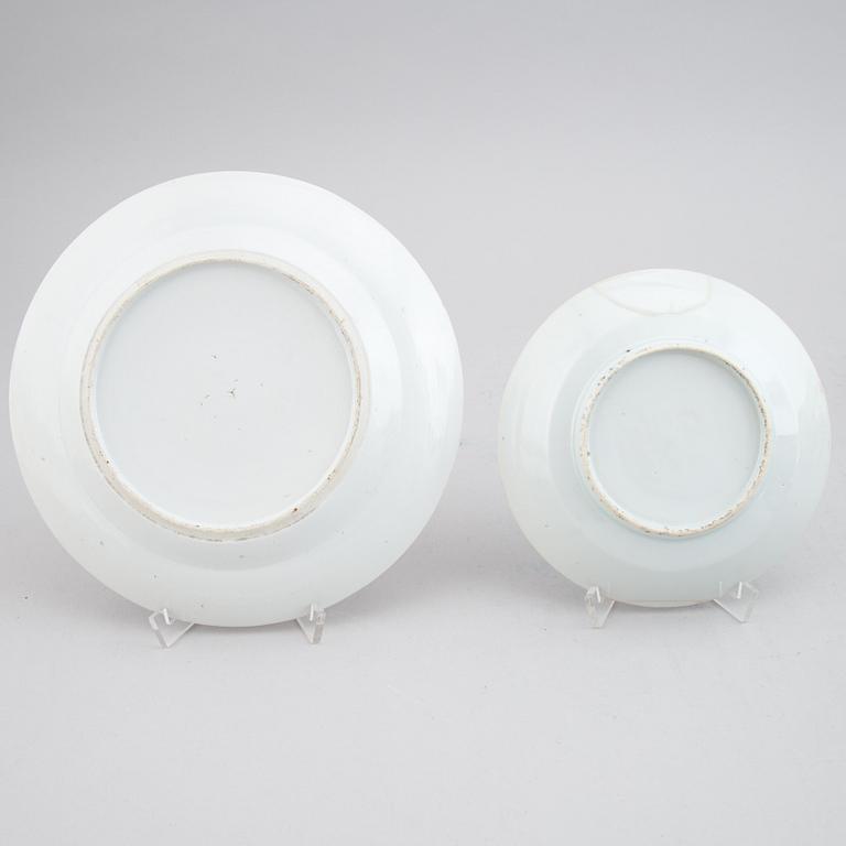 13 famille rose Canton porcelain objects, Qing dynasty, late 19th century.