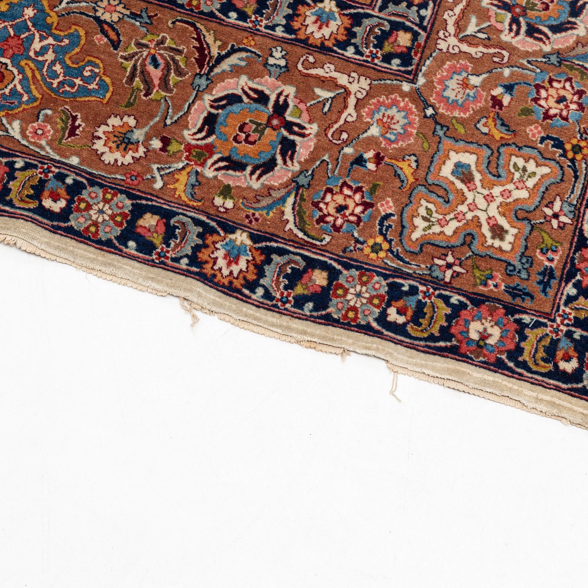 Matta, semiantik Täbris, ca 361 x 235 cm.