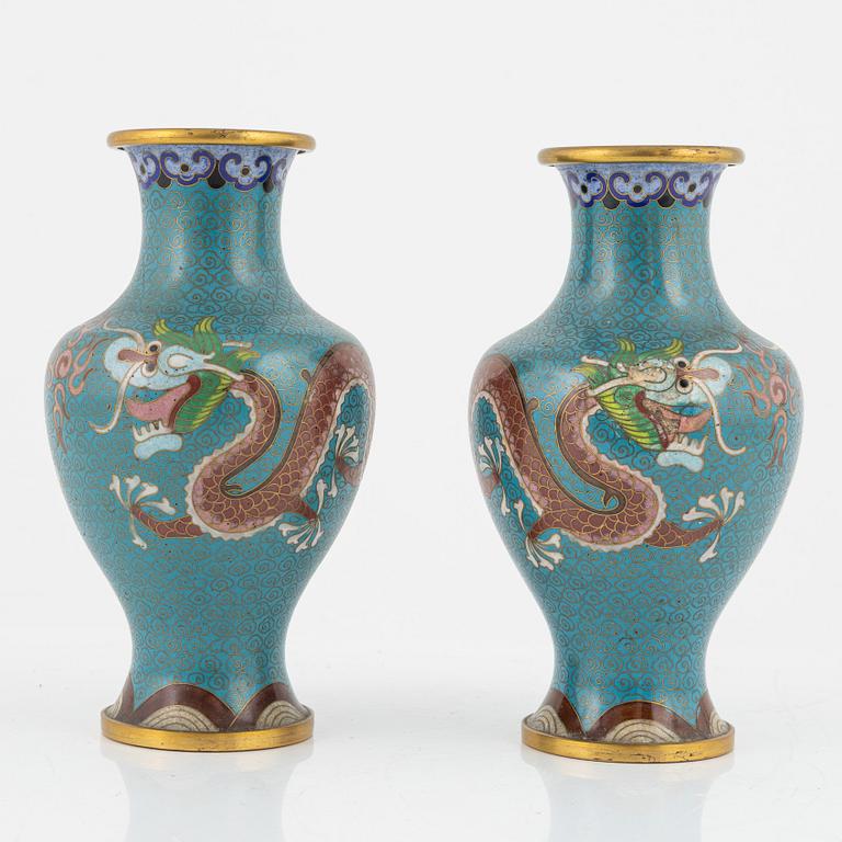 A silk clad box with two cloisonné vases, China early 20th Century.