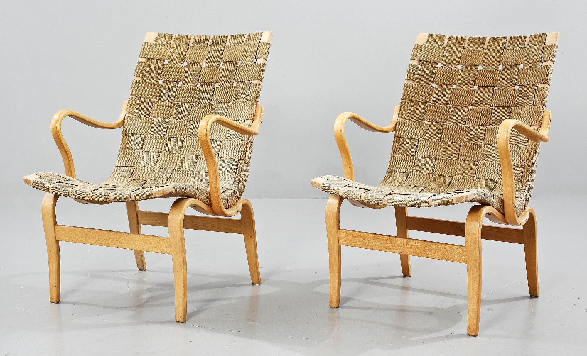 KARMSTOLAR, 2 st,  "Eva", Bruno Mathsson, firma Karl Mathson, Värnamo, 1970.