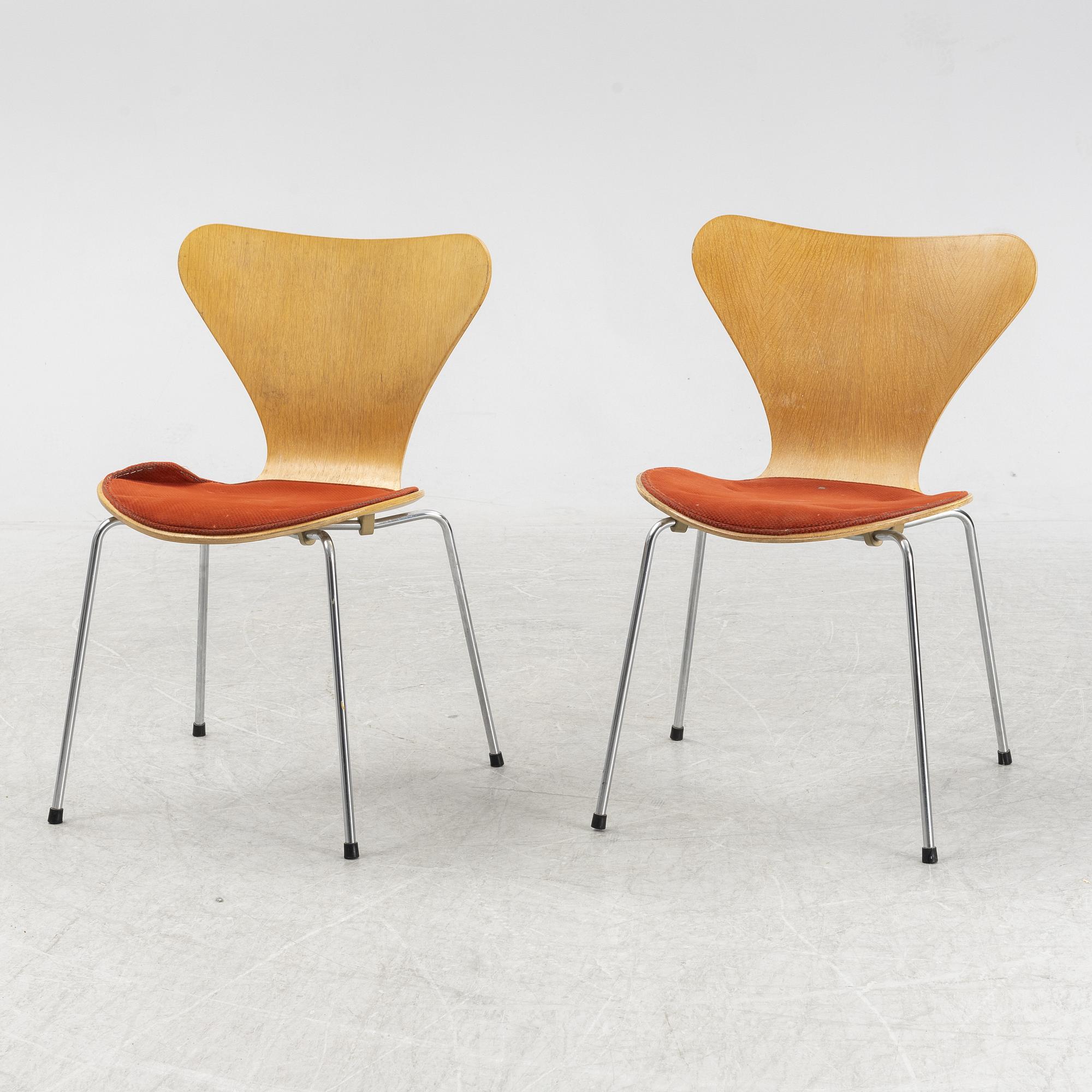 Arne Jacobsen, stolar, 8 st, "Sjuan", Fritz Hansen, Danmark, 1981.