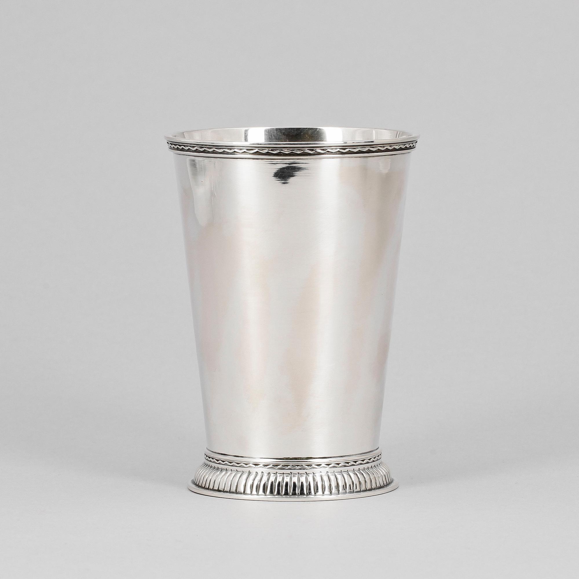 BÄGARE, silver, Eric Råström, C.G. Råström, Stockholm, 1964. Vikt 254g.