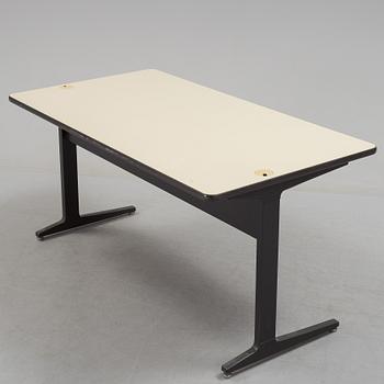 A George Nelson / Robert Propst writing desk "Action Office Propst Desk", designed 1971.