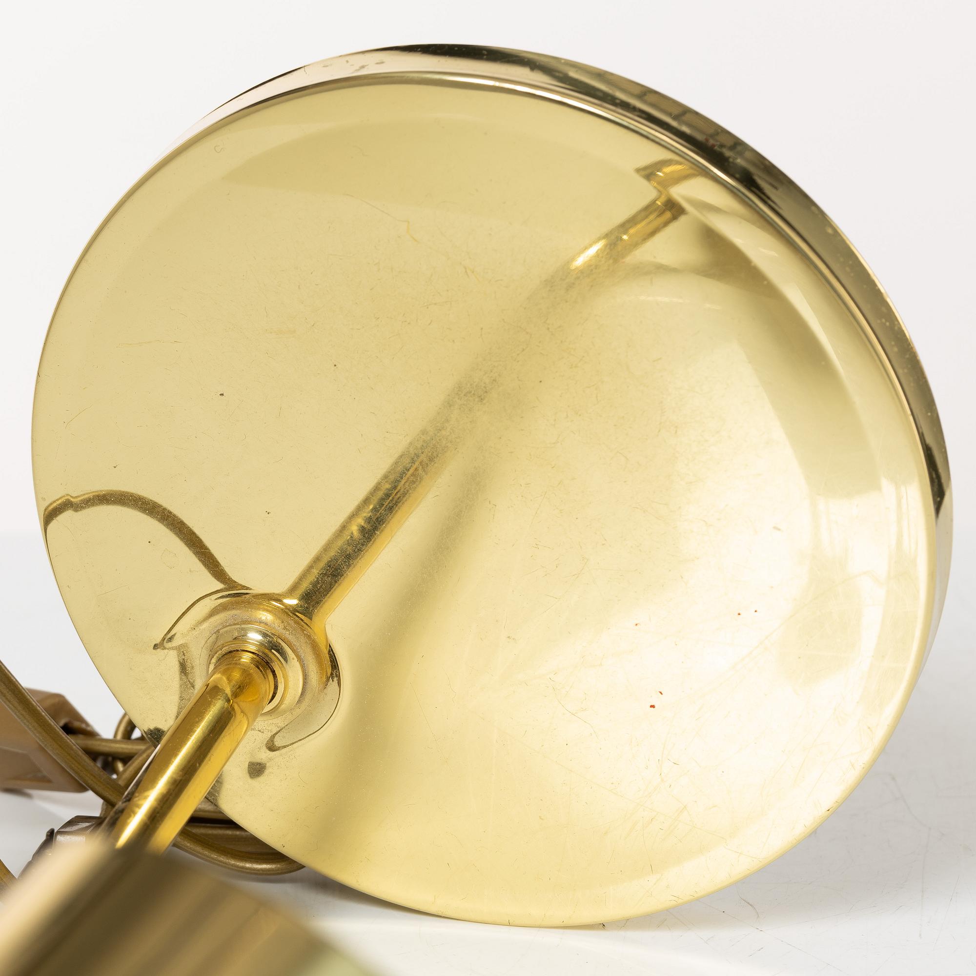 Hans-Agne Jakobsson/Hövik bordslampa mässing, 1900-talets andra hälft.